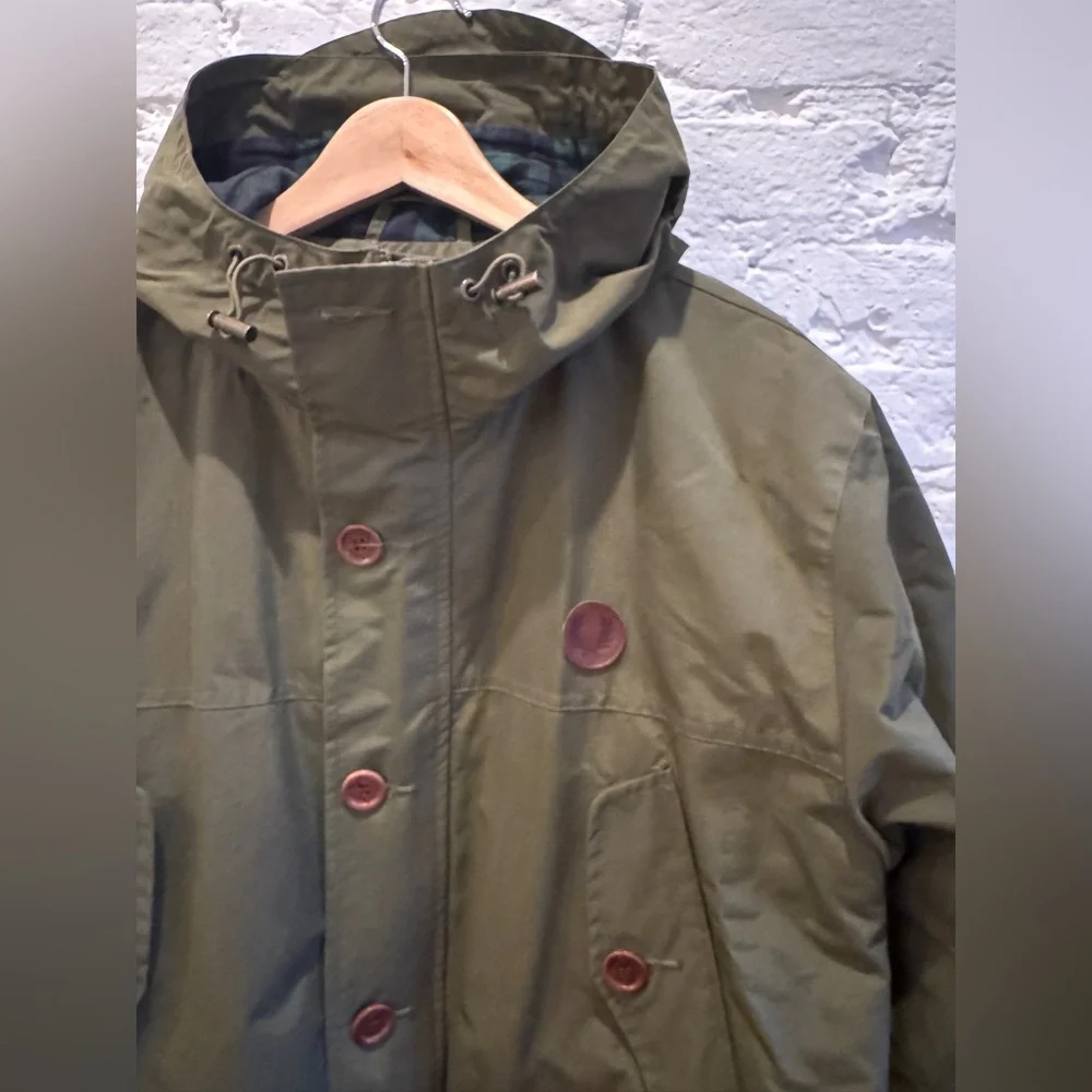 FRED PERRY | Green Parka Coat with Hood - Picture 5 of 9